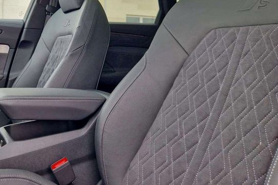 Audi A6 TDI quattro S line Avant