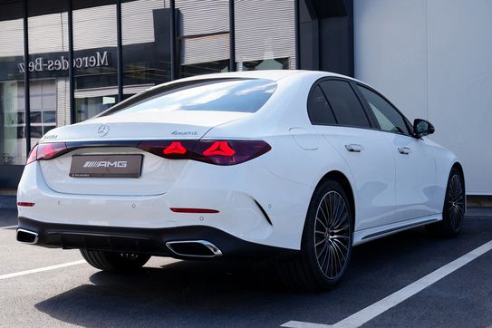 Mercedes Klasa E 220 d  4-Matic AMG