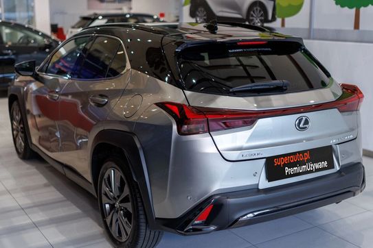 Lexus UX 300h F Sport AWD
