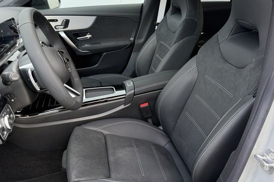 Mercedes CLA 220 4-Matic AMG Line