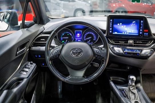Toyota C-HR 1.8 Hybrid