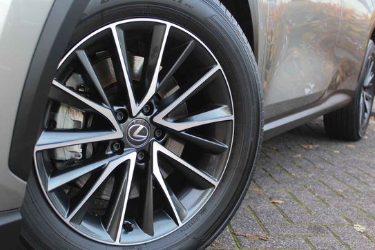 Lexus NX 350h Elegance 2.5 Hybrid