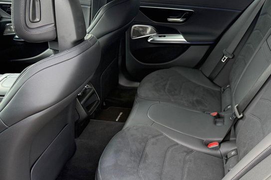 Mercedes Klasa E 220 d 4-Matic AMG