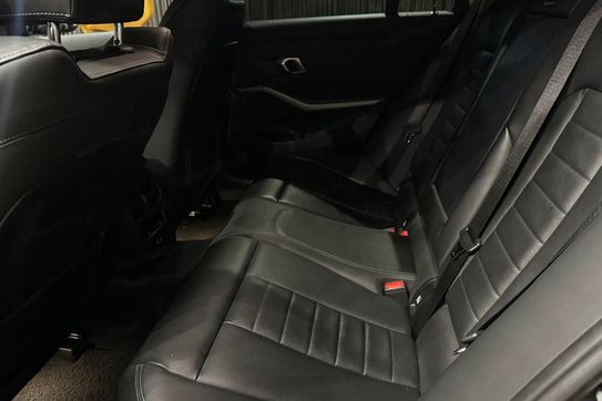 BMW Seria 3 Touring 320d xDrive Advantage