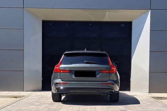 Volvo V60 B4 Ultra Dark