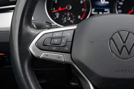 Volkswagen Passat TSI ACT mHEV DSG