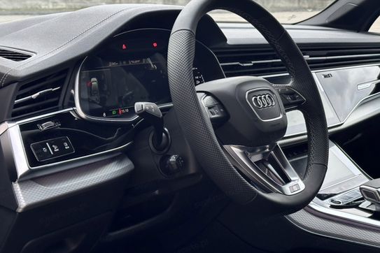 Audi Q7 50 TDI quattro S Line