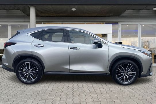 Lexus NX 350h Omotenashi AWD