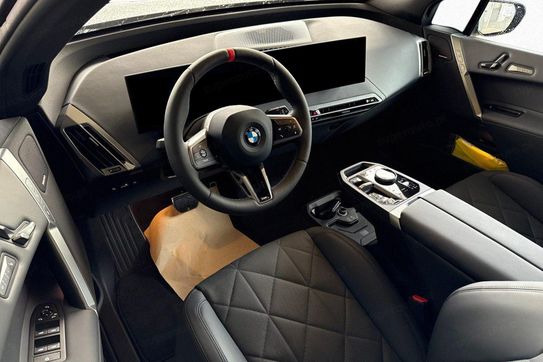 BMW iX M70 xDrive
