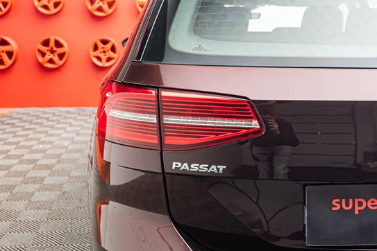 Volkswagen Passat 2.0 TDI  Highline