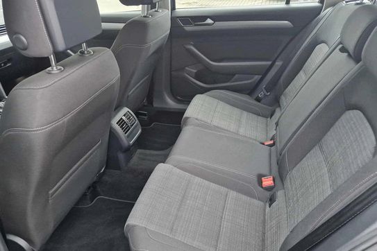 Volkswagen Passat 1.5 TSI Business DSG