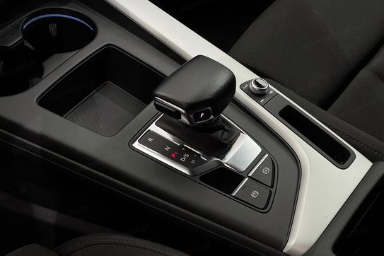 Audi A4 35 TFSI S Line