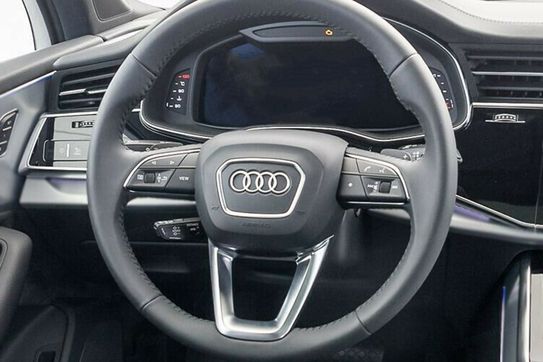Audi Q7 55 TFSI e quattro S Line
