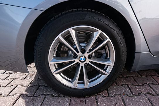 BMW Seria 5 520d xDrive Sport Line