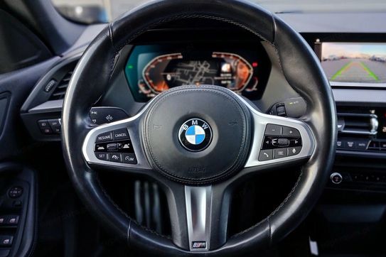 BMW Seria 2 Gran Coupe 220i M Sport