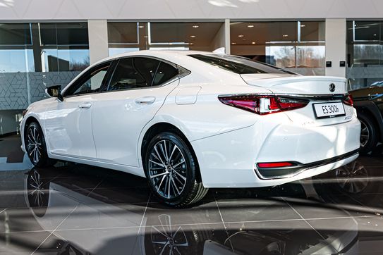Lexus ES 300h Prestige