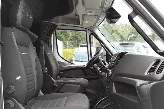Iveco Daily 70C18 Zabudowa + Tył spanie