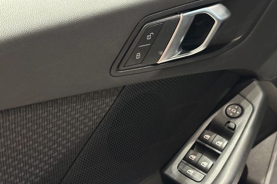 BMW Seria 1 118i Advantage