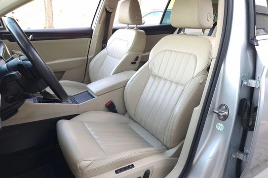 Skoda Superb 2.0 TDI SCR Style DSG