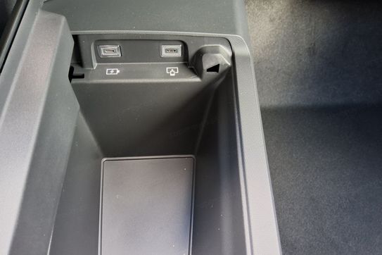 Peugeot 3008 GT 1.2 mHEV e-DCS6