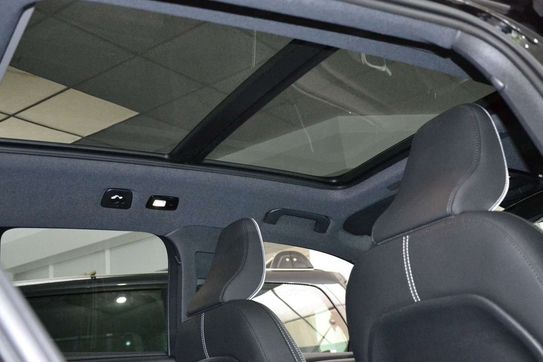 Volvo XC40 B4 Ultra Black Edition