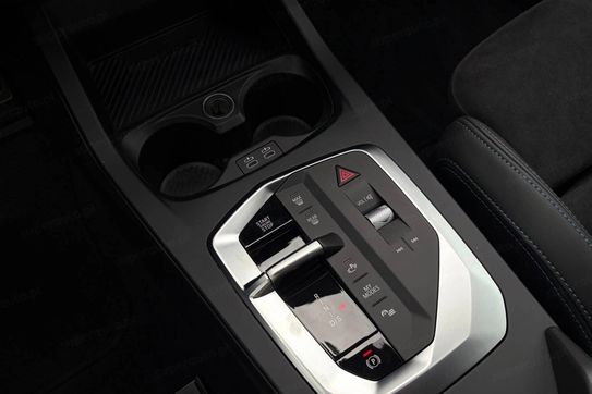 BMW Seria 2 220i mHEV aut
