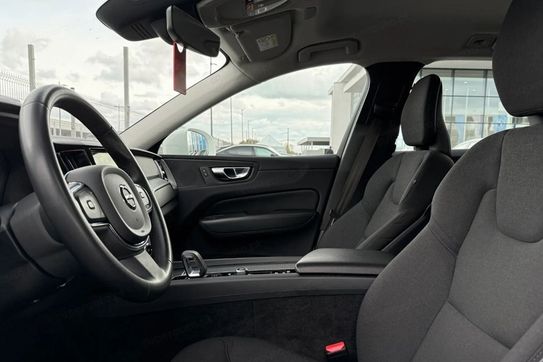 Volvo XC60 B4 B Momentum Pro