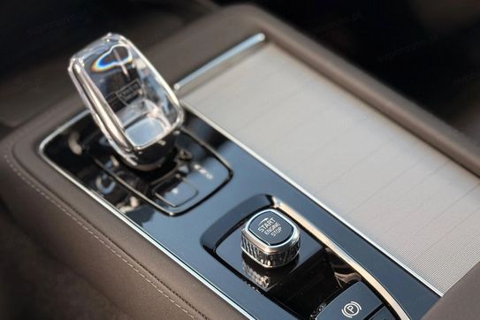 Volvo XC90 T8 AWD Plug-In Hybrid Ultra Black Edition 7os aut