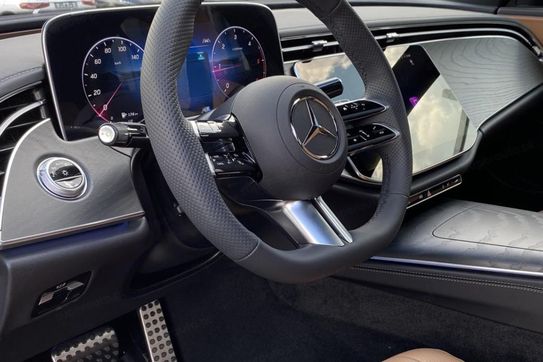 Mercedes Klasa E 220 d 4-Matic AMG