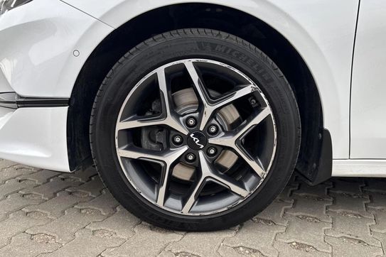 Kia Ceed 1.5 T-GDI L Business Line DCT