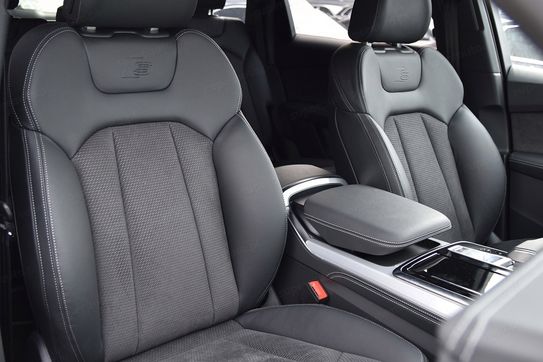 Audi Q7 50 TDI quattro S Line