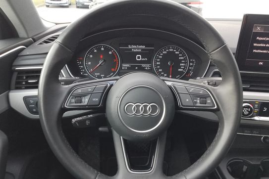 Audi A4 35 TFSI mHEV S Line S tronic