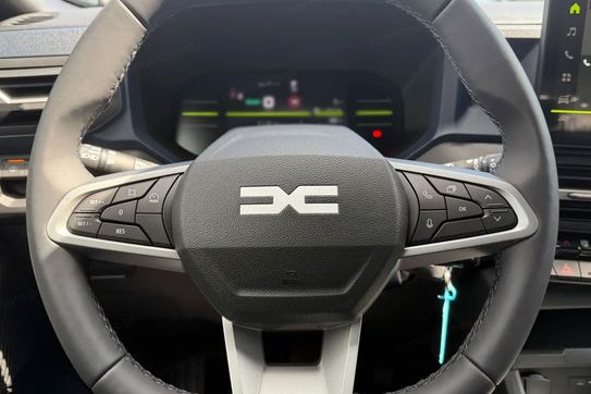 Dacia Bigster Expression 1.8 Full Hybrid