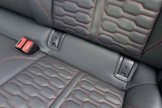 Audi A6 RS6 TFSI quattro Performance Avant