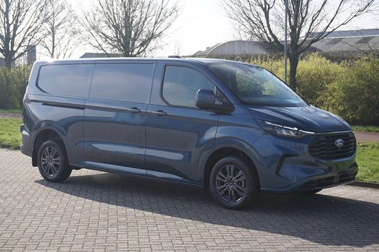 Ford Transit Custom L2H1 Limited 320
