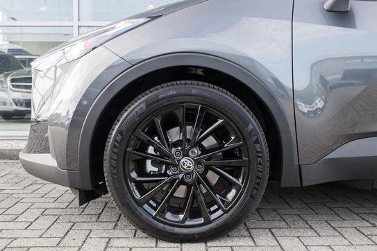 Toyota C-HR GR Sport 2.0 Hybrid Dynamic Force Plug-in