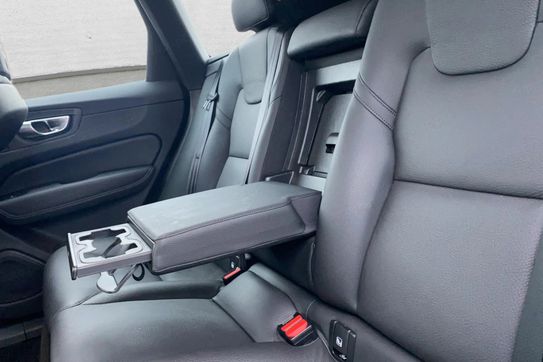 Volvo XC60 B5 B AWD Plus Dark