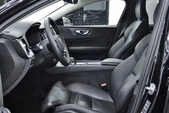 Volvo S60 B5 B AWD Plus Dark aut