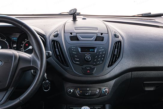 Ford Transit Courier L1H1 Zabudowa Brygadowa