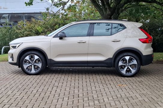 Volvo XC40 B4 Ultra Dark