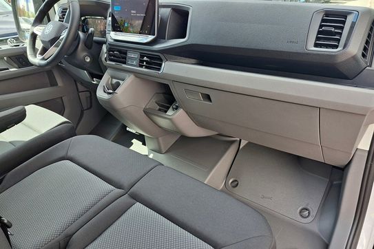 Volkswagen Crafter L4H3 AT8