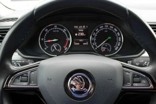 Skoda Superb 2.0 Tdi Scr Style Dsg