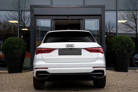 Audi Q3 35 TFSI S line S tronic