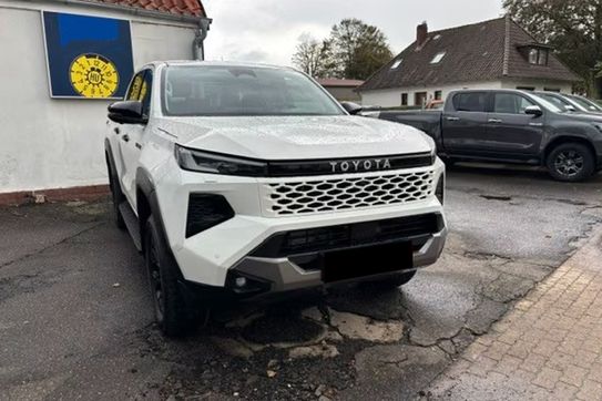Toyota HiLux mHEV Double Cab Invincible 4x4 aut