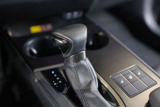 Lexus UX 200 F Sport Design 2WD