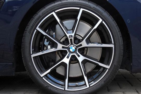 BMW Seria 8 840i xDrive