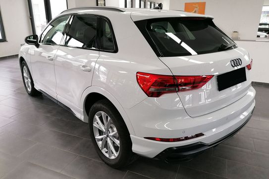 Audi Q3 35 TFSI S line