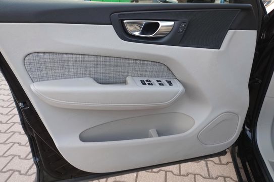 Volvo XC60 T6 Plug-In Hybrid AWD Core