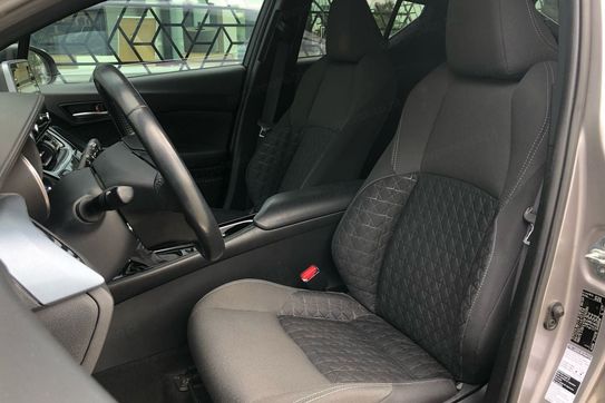 Toyota C-HR Hybrid Style