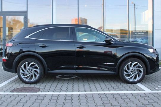 DS DS7 Crossback Performance Line